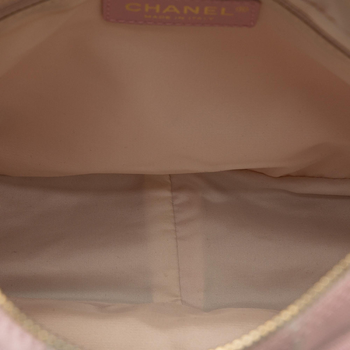 Chanel New Travel Line Handbag (SHG-7LFKx3)