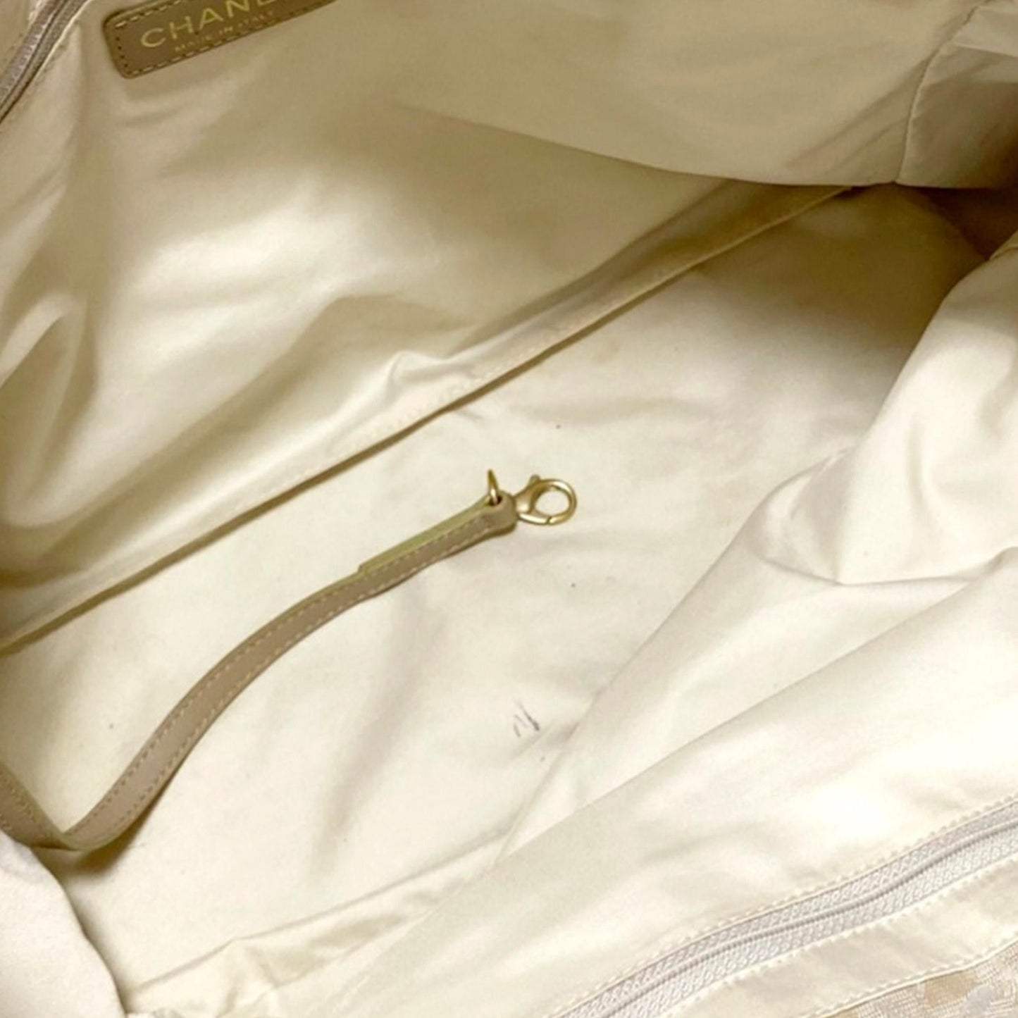 Chanel New Travel Line Nylon Tote Bag (SHG-32095)