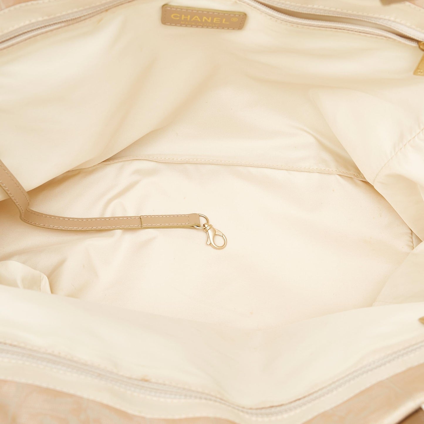 Chanel New Travel Line Nylon Tote Bag (SHG-34066)