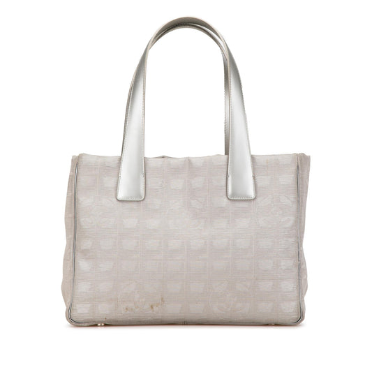 Chanel New Travel Line Nylon Tote (SHG-w9v5un)