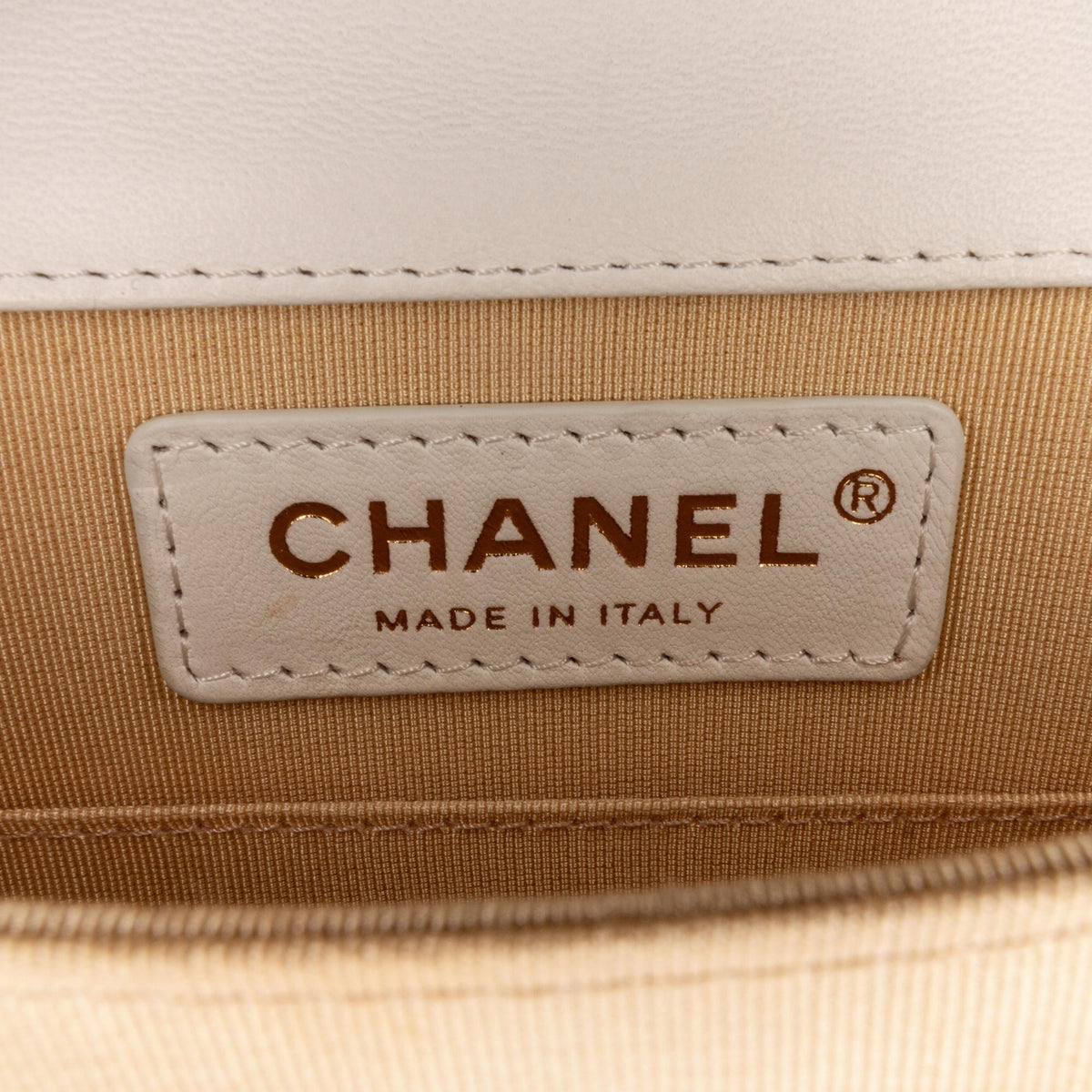 Chanel North South Boy Flap (SHG-NJf99l)