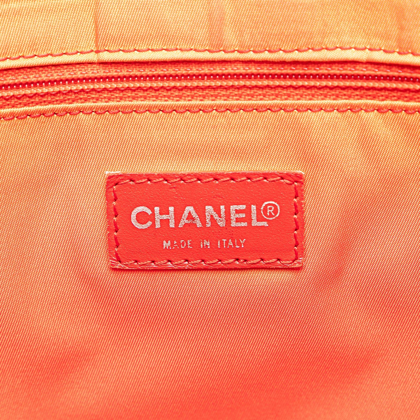 Chanel Nylon New Travel Line Tote (SHG-Pm8KNl)