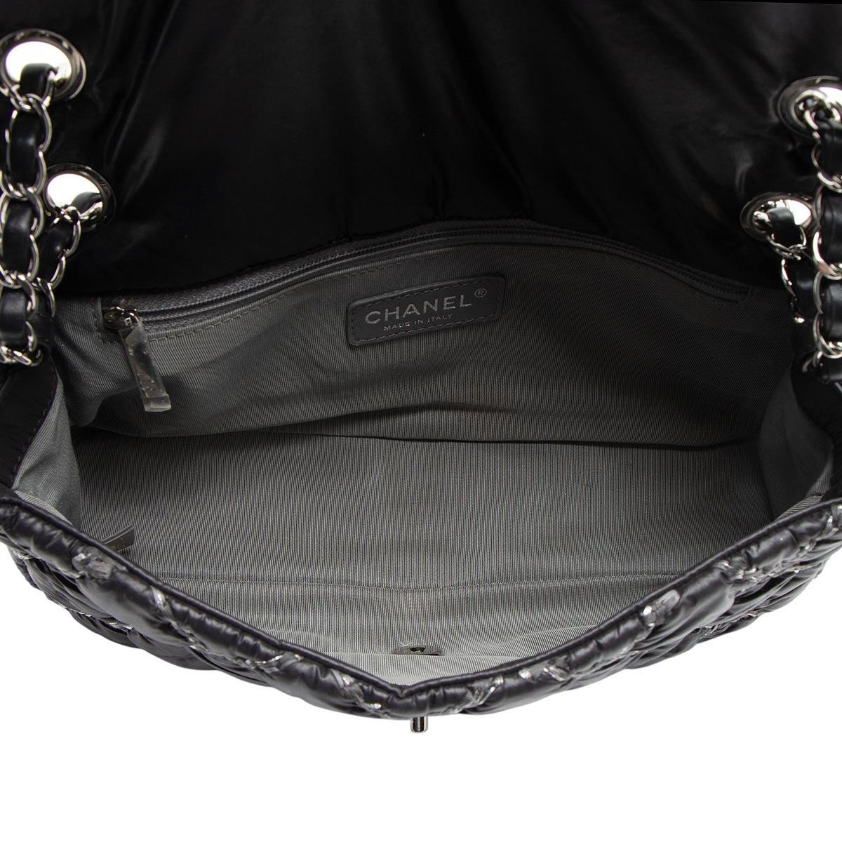 Chanel Nylon Quilted Tweed On Stitch Flap Bag (SHF-4UuNtD)