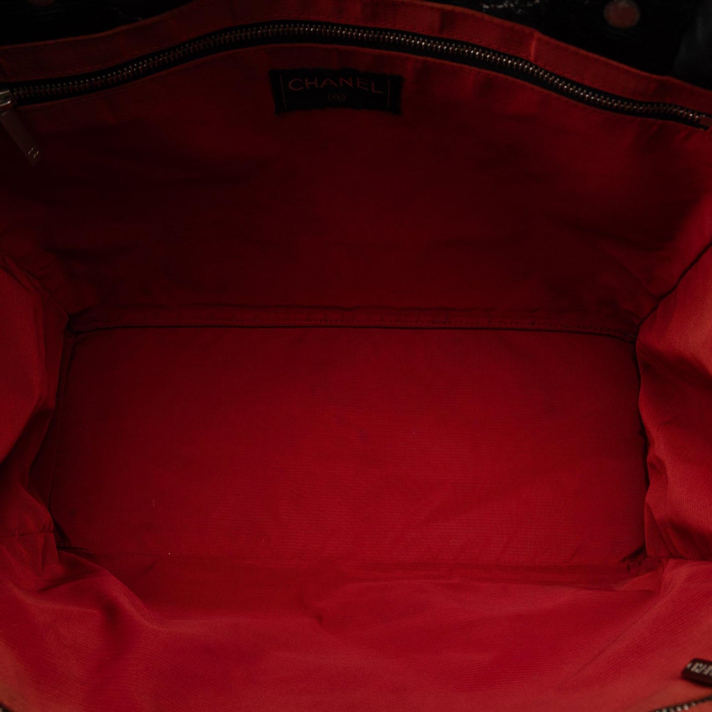 Chanel Old Travel Line Tote (SHG-NPSbAO)