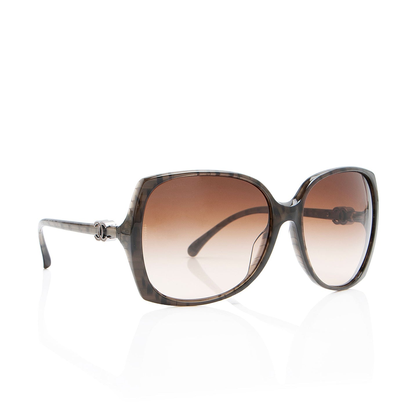 Chanel CC Oversized Butterfly Sunglasses (SHF-qTnK0U)