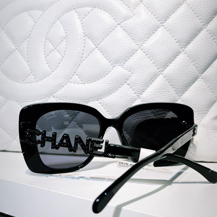 CHANEL OVERSIZED SUNGLASSES BLACK