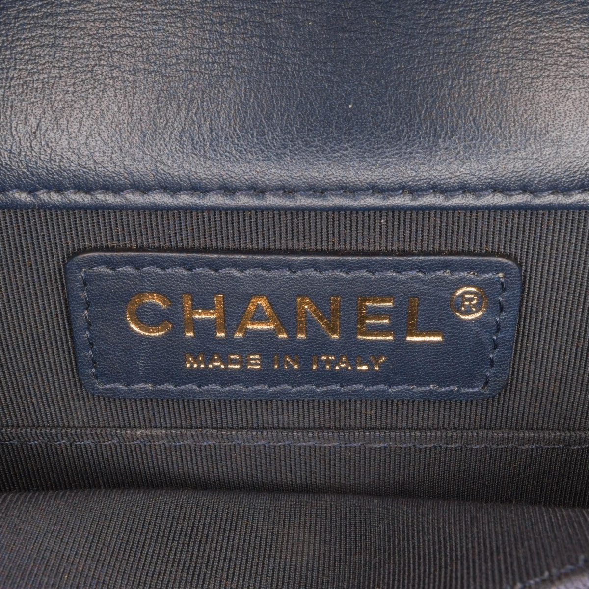 Chanel Paris-New York North South Boy Flap (SHG-rPN9kT)
