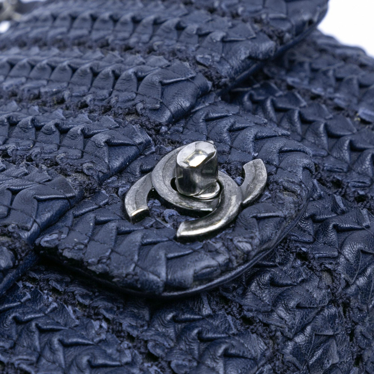 Chanel Paris Seoul Mini Crochet Lambskin Single Flap (SHG-Sk7tO1)