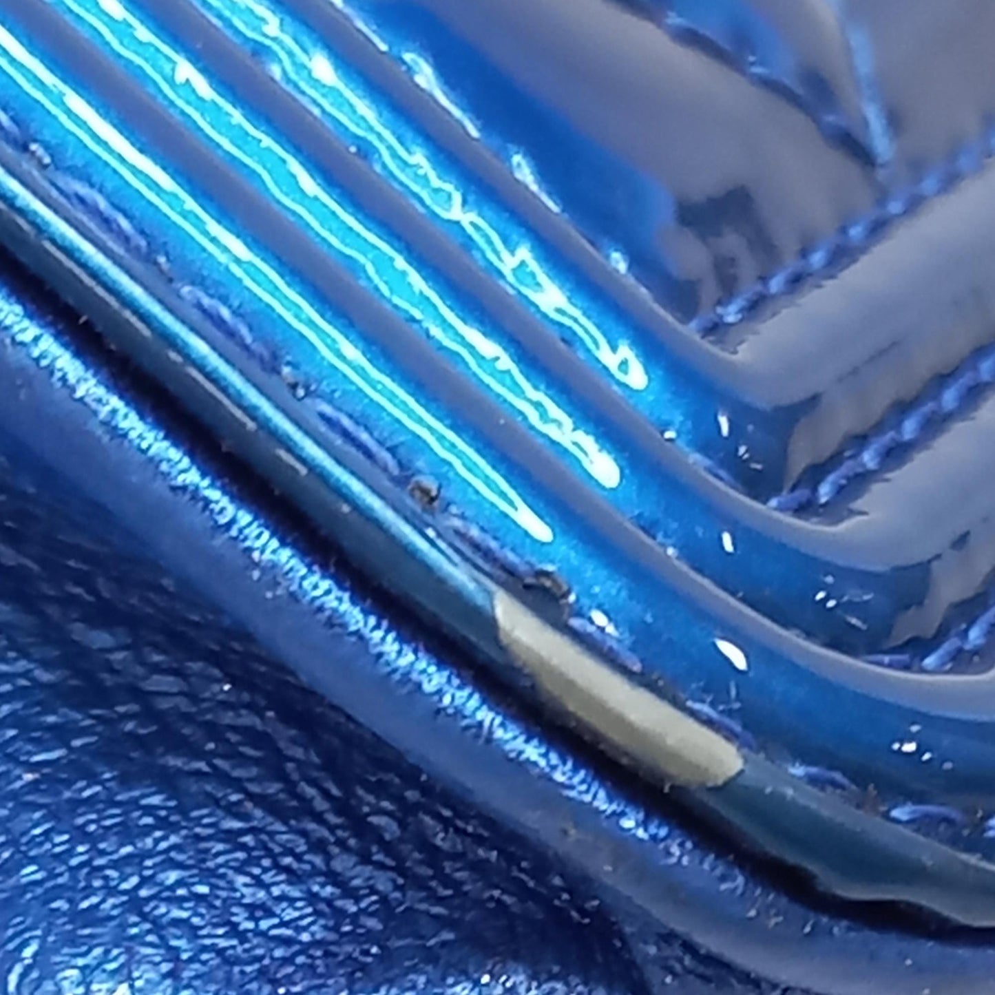 Chanel Patent Boy Wallet on Chain (SHG-0Lw1R6)