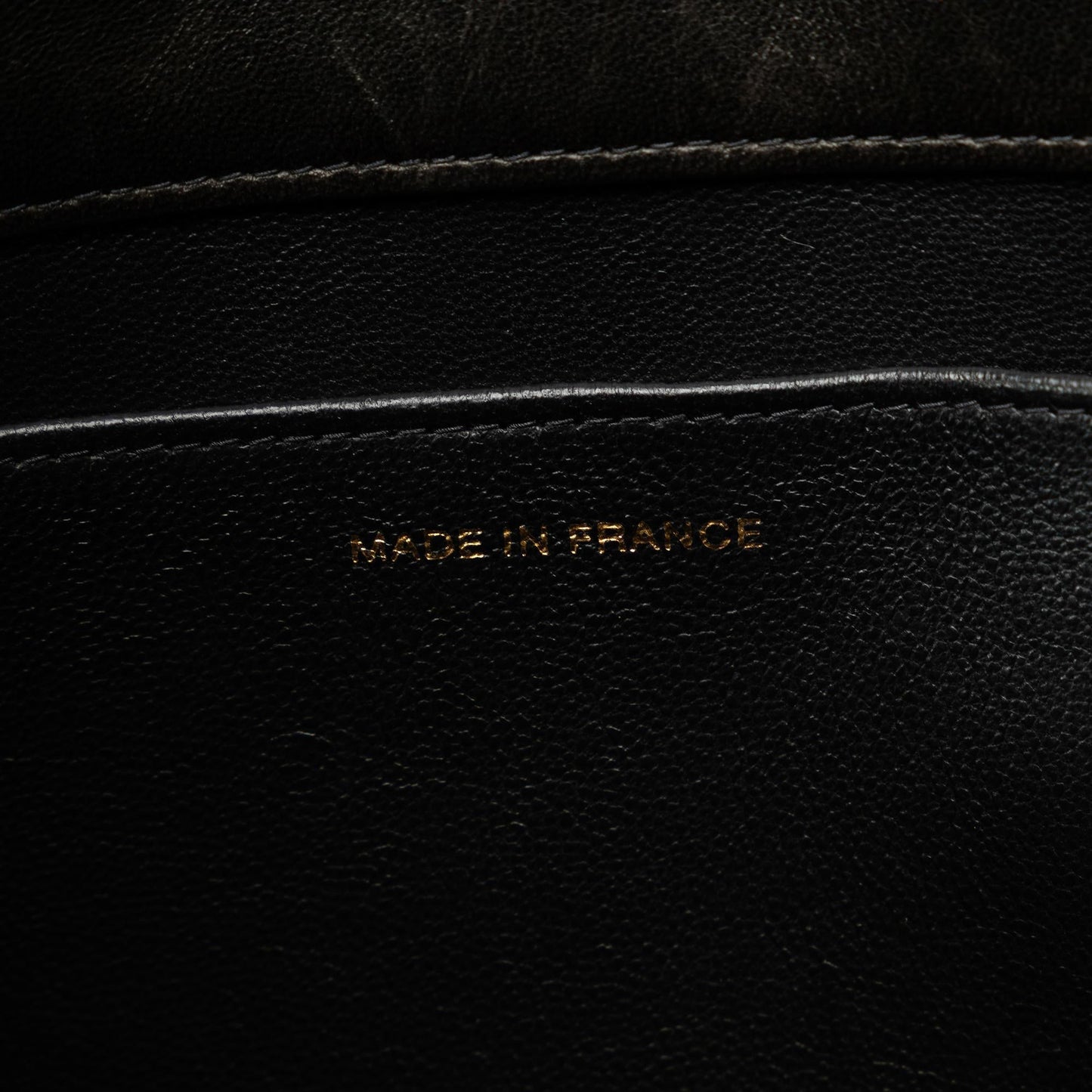 Chanel Patent Grand Shopping Tote (SHG-QBf2Cd)