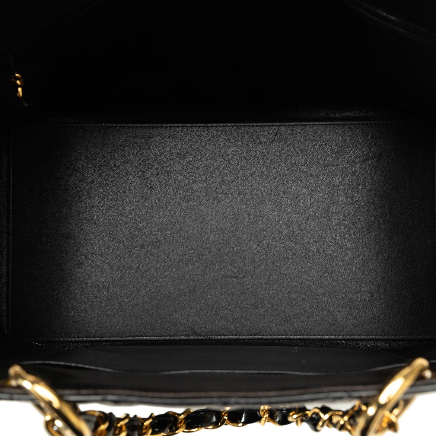 Chanel Patent Grand Shopping Tote (SHG-QBf2Cd)