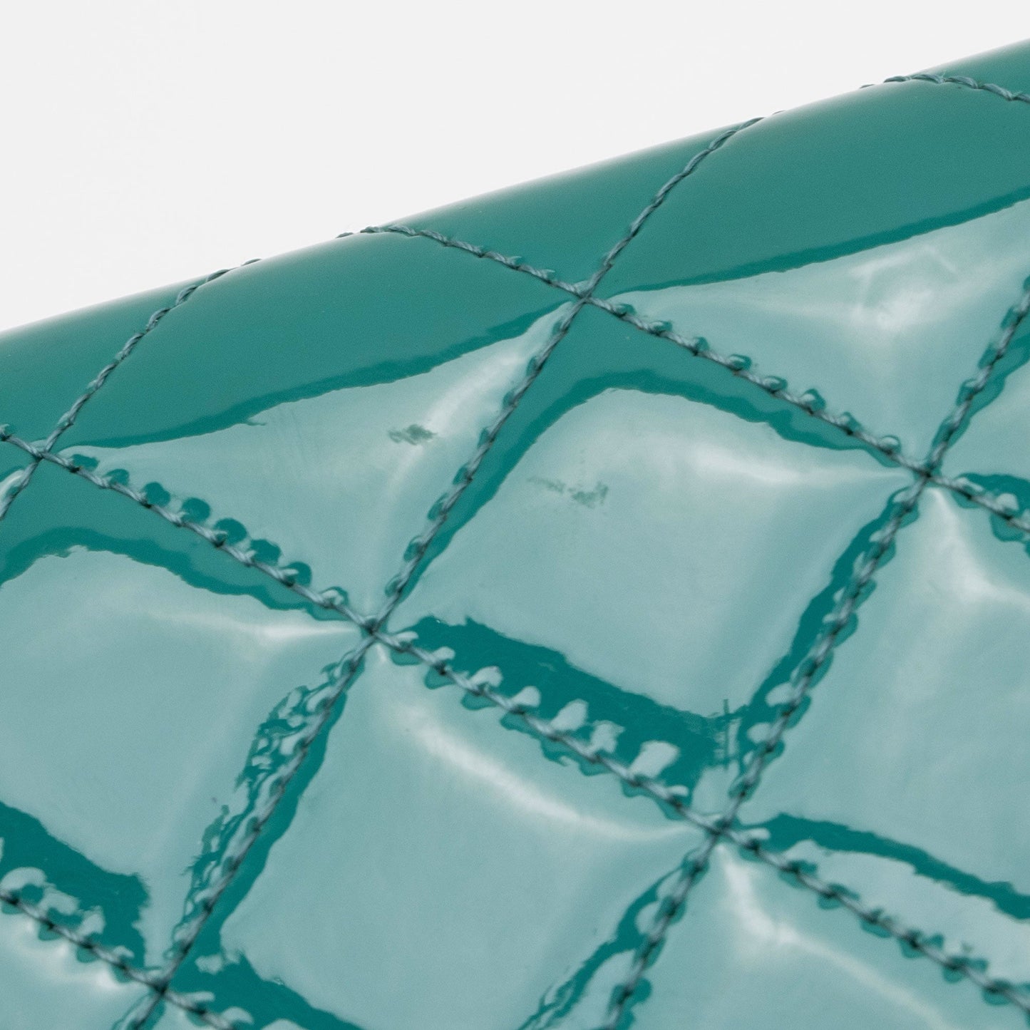 Chanel Patent Leather Boy Wallet on Chain (SHF-ZZnKzy)