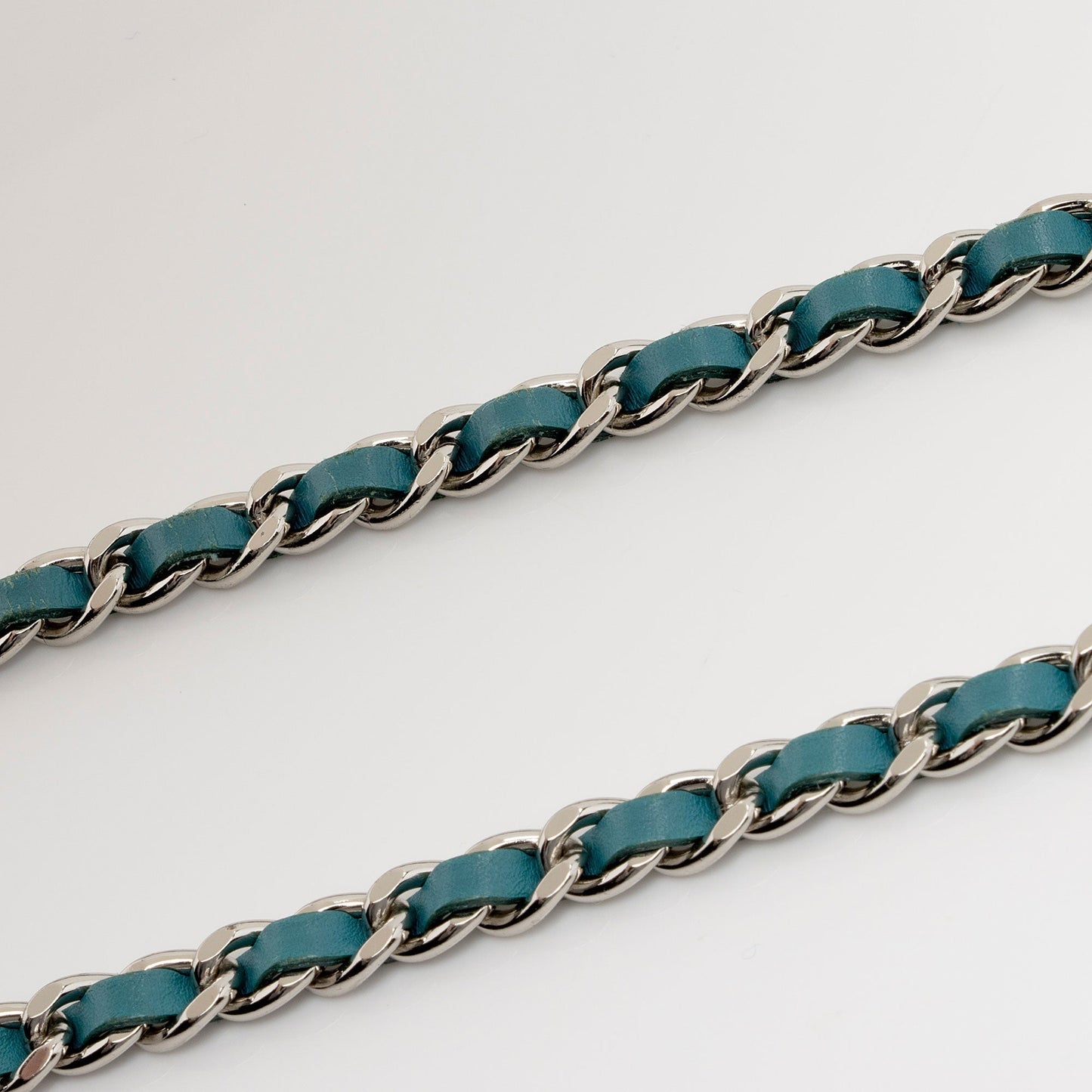 Chanel Patent Leather Boy Wallet on Chain (SHF-ZZnKzy)