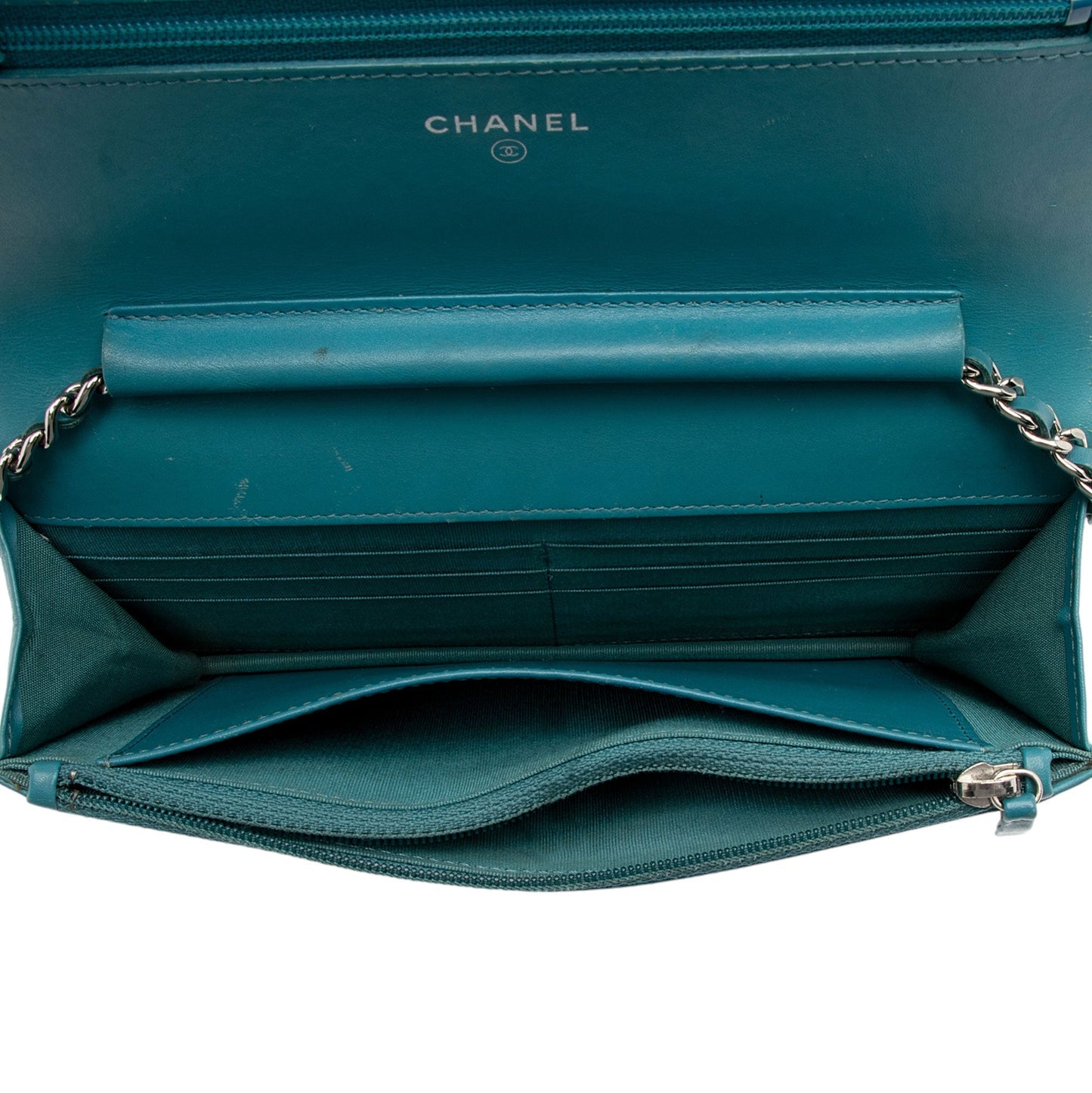 Chanel Patent Leather Boy Wallet on Chain (SHF-ZZnKzy)