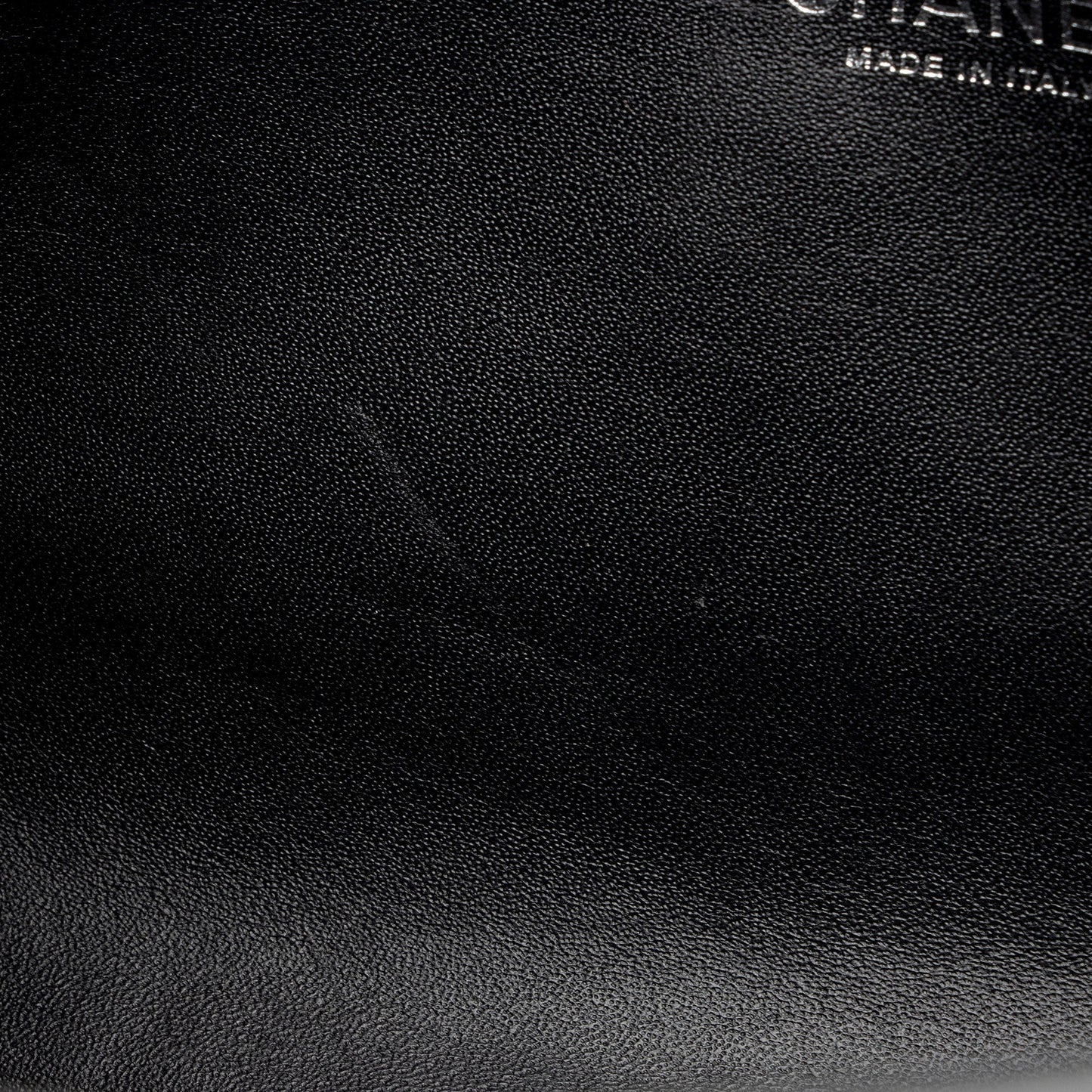 Chanel Patent Leather CC Angle Tote (SHF-a6O8IJ)