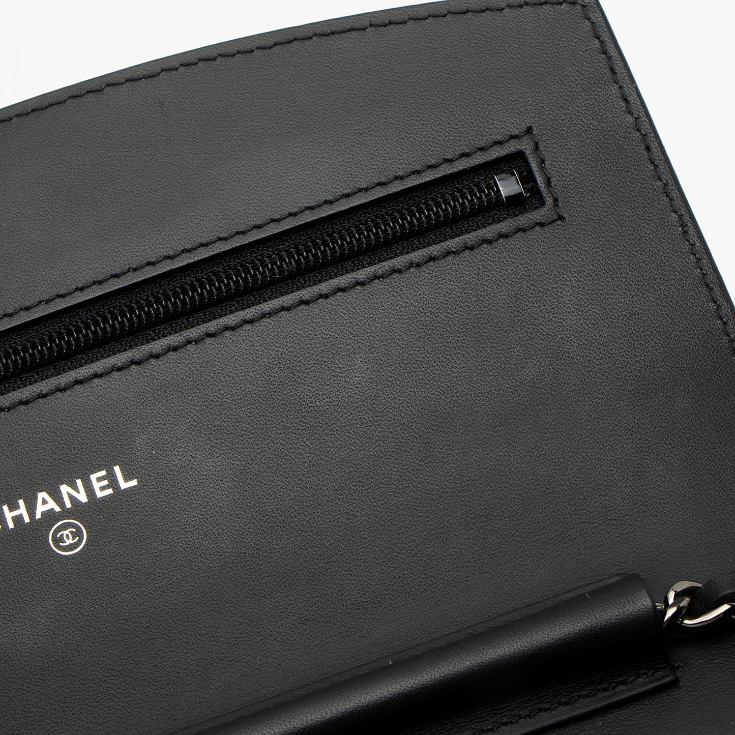 Chanel Patent Leather Classic Wallet on Chain (SHF-jbforv)