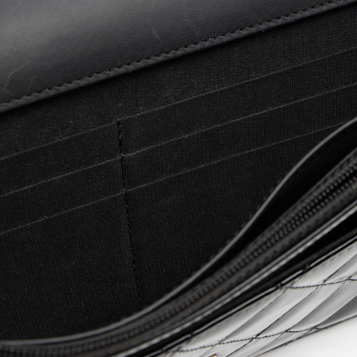 Chanel Patent Leather Classic Wallet on Chain (SHF-jbforv)
