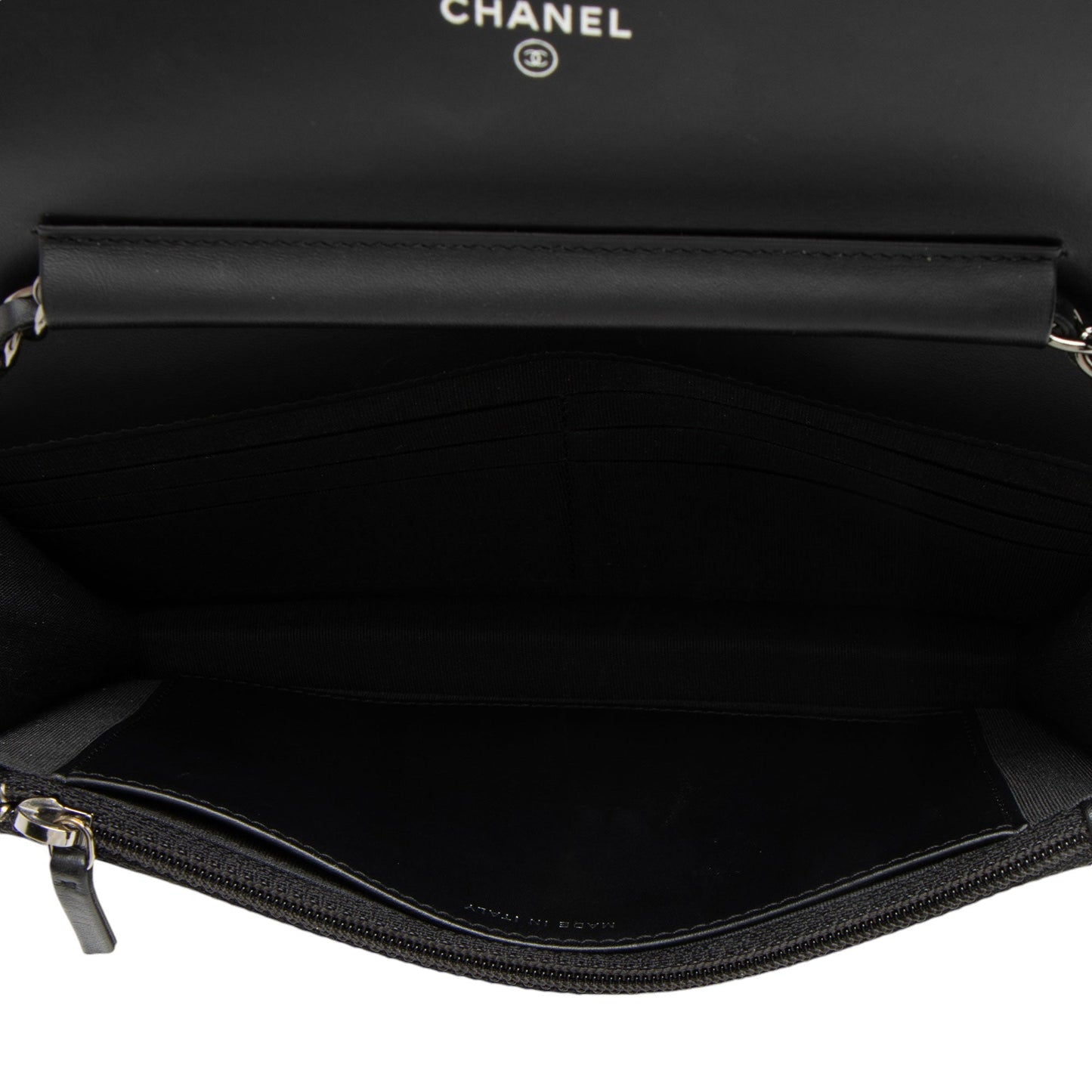 Chanel Patent Leather Classic Wallet on Chain (SHF-jbforv)