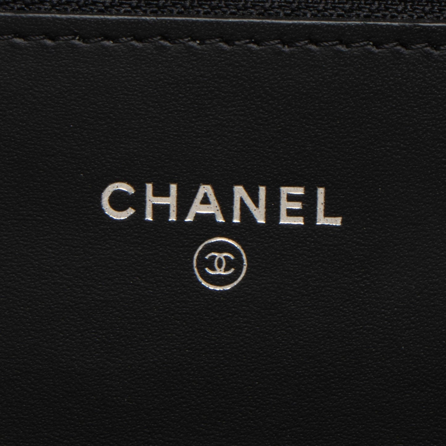 Chanel Patent Leather Classic Wallet on Chain (SHF-jbforv)