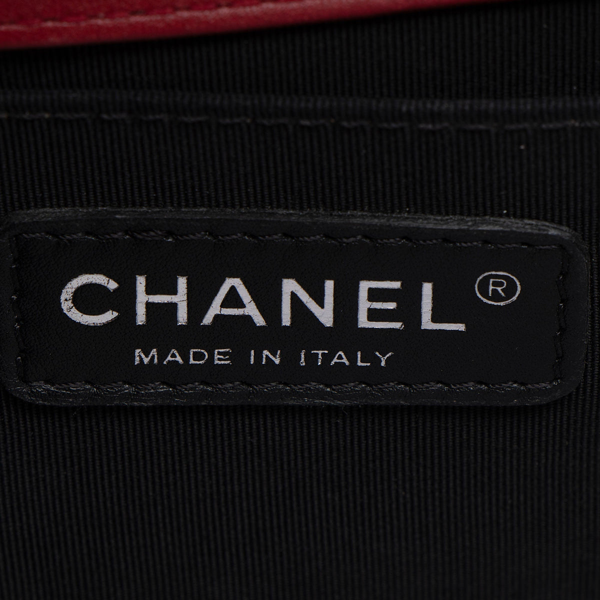 Chanel Patent Leather Plexiglass Old Medium Boy Bag (SHF-yQ51Dn)