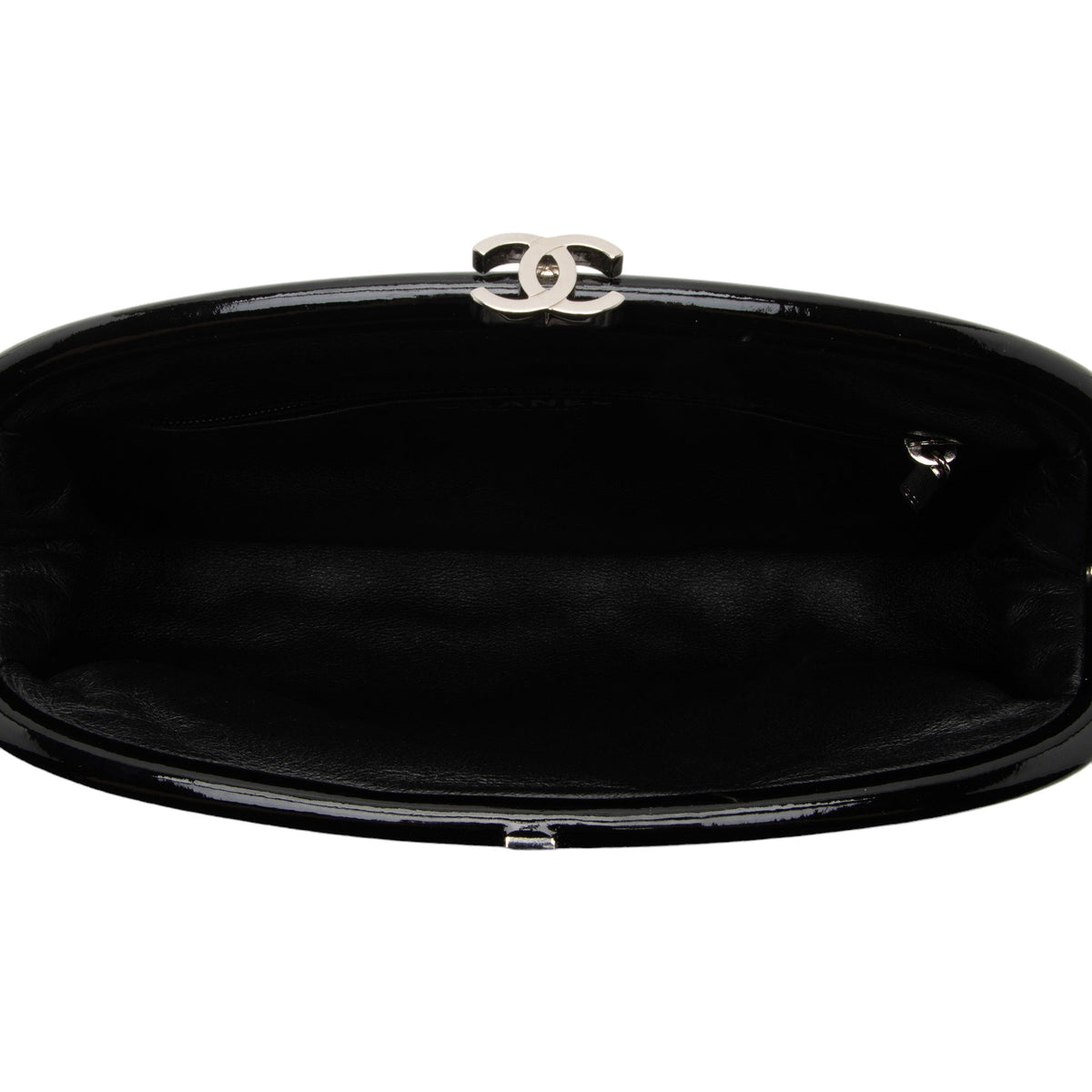 Chanel Patent Leather Timeless Clutch (SHF-QRt3pK)