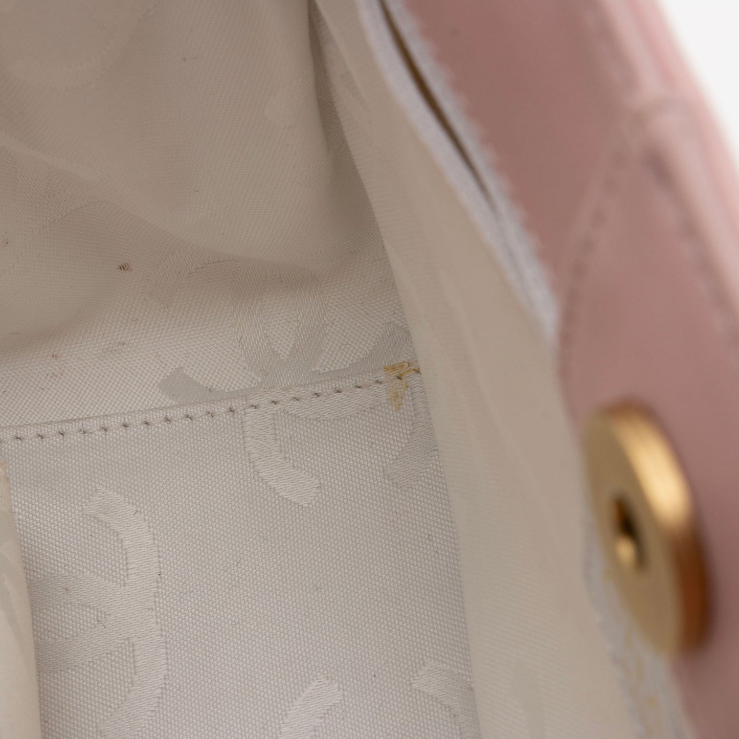 Chanel Patent Leather Triple CC Small Tote (SHF-Kk4uom)