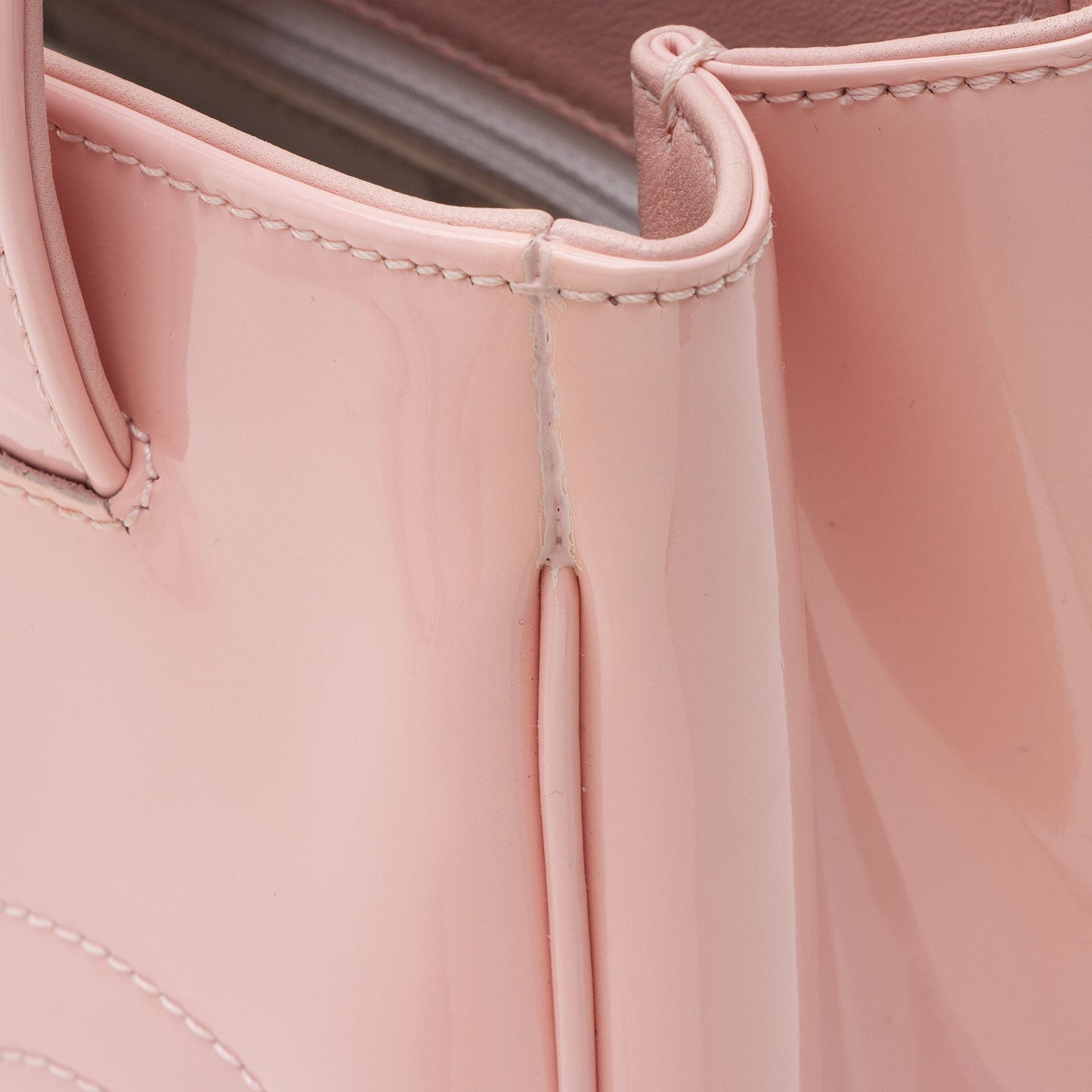 Chanel Patent Leather Triple CC Small Tote (SHF-Kk4uom)