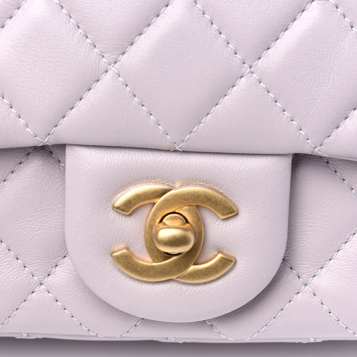 CHANEL QUILTED LAMBSKIN PEARL CRUSH FLAP BAG