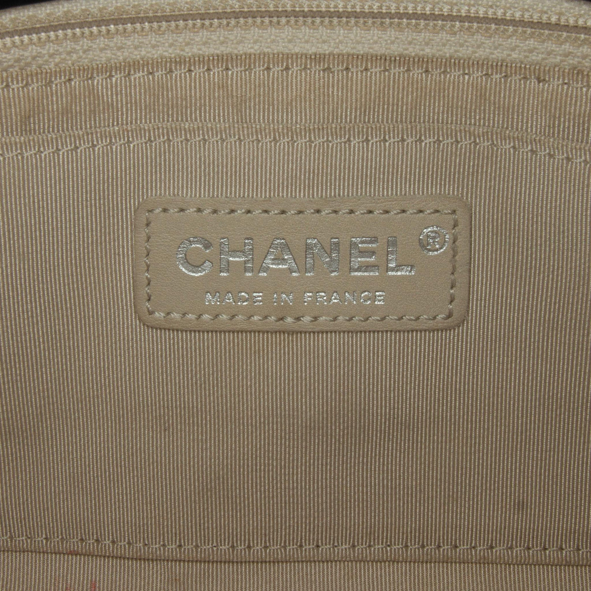 Chanel Perforated Classic Mini Rectangular Flap (SHG-y2Z0bs)