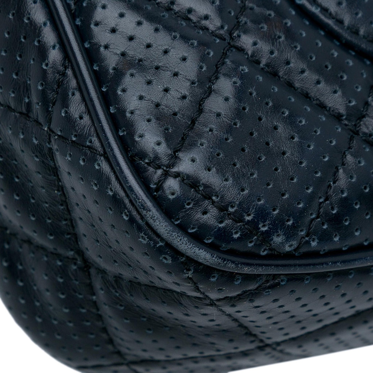 Chanel Perforated Classic Mini Rectangular Flap (SHG-y2Z0bs)