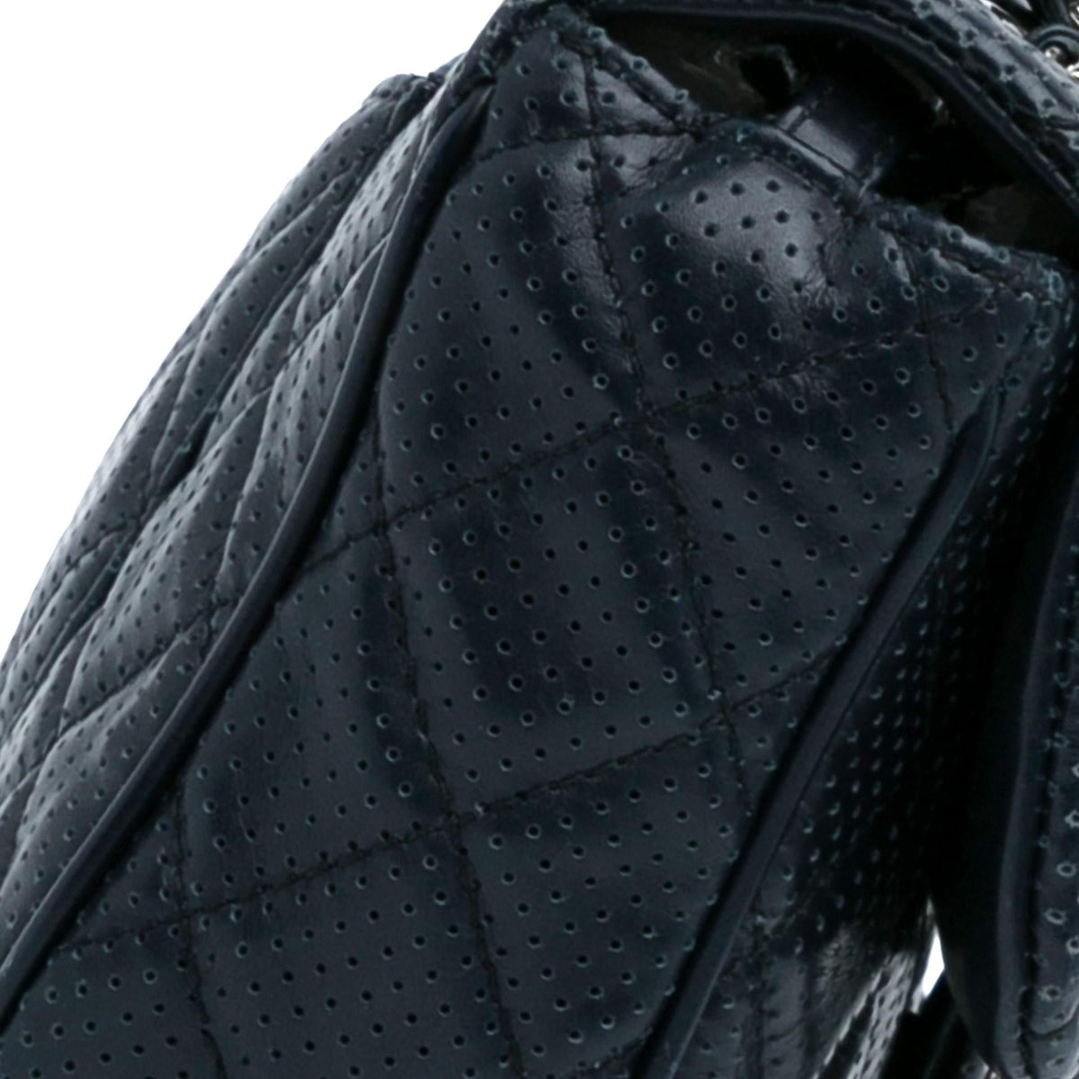 Chanel Perforated Classic Mini Rectangular Flap (SHG-y2Z0bs)