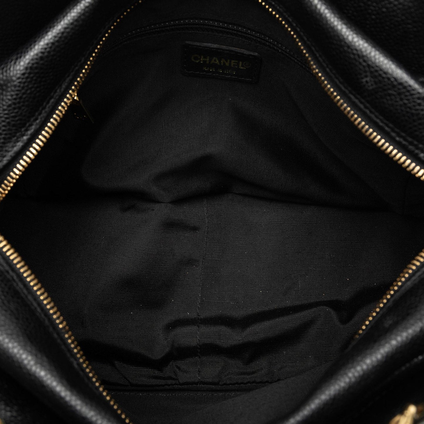 Chanel Petite Caviar Timeless Tote (SHG-xAETD6)