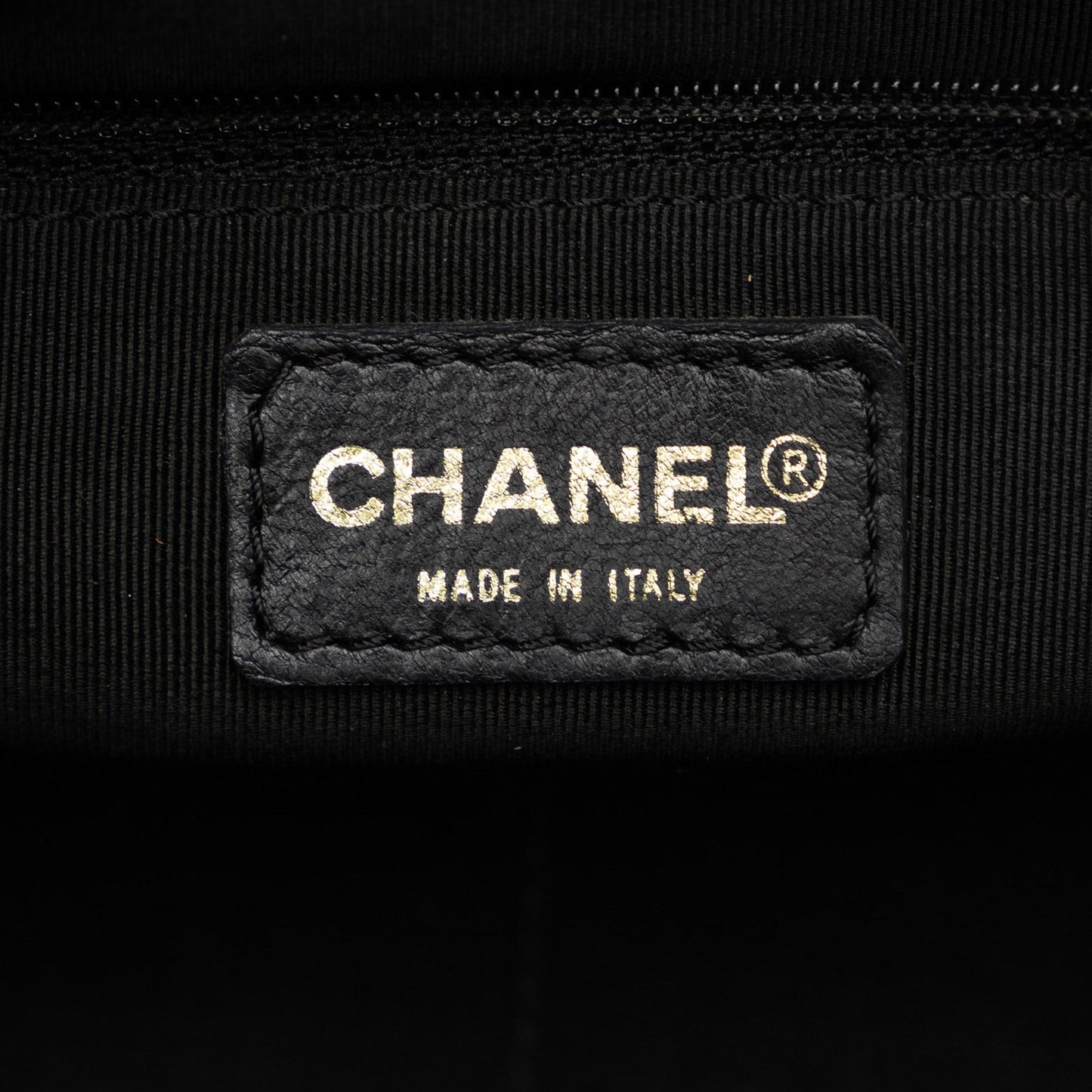 Chanel Petite Caviar Timeless Tote (SHG-xAETD6)