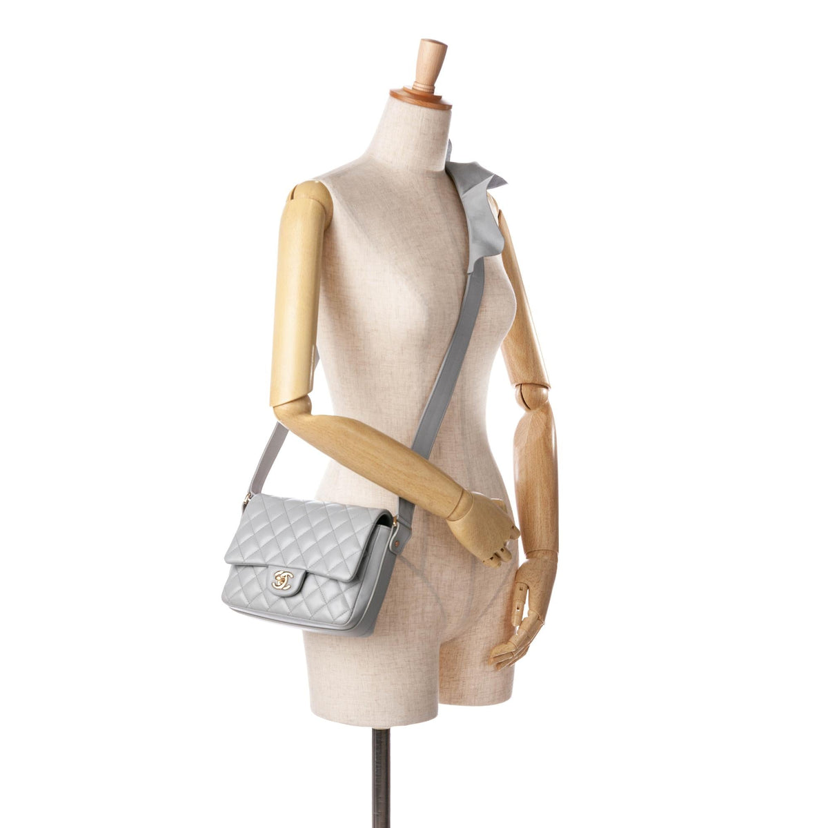Chanel Quilted Calfskin Bolero de Chanel Flap (SHG-EQ5cOE)