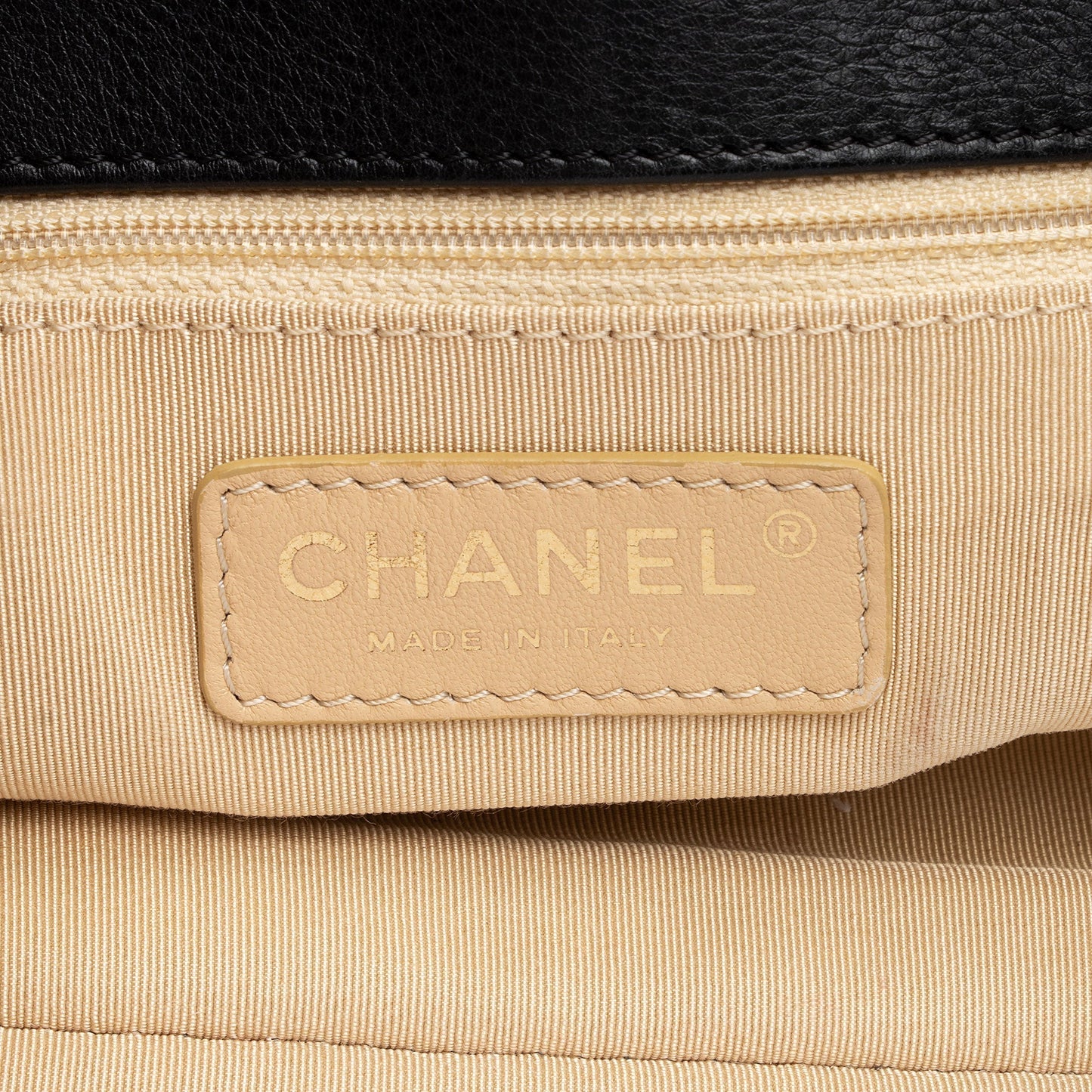 Chanel Quilted Calfskin CC Crown Small Tote (SHF-bToVAu)