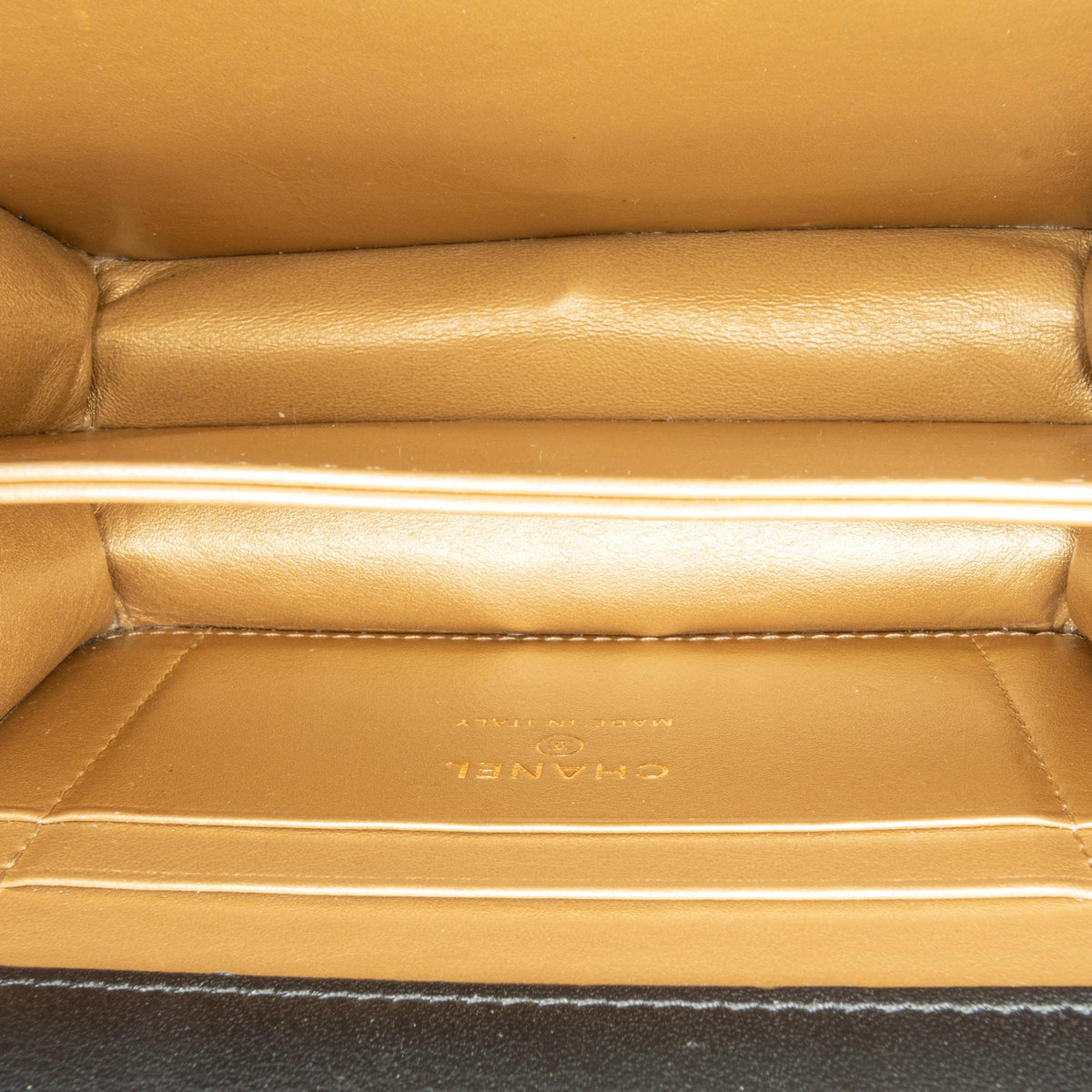 Chanel Quilted Calfskin Strass Card Holder On Chain (SHG-hGZFBb)
