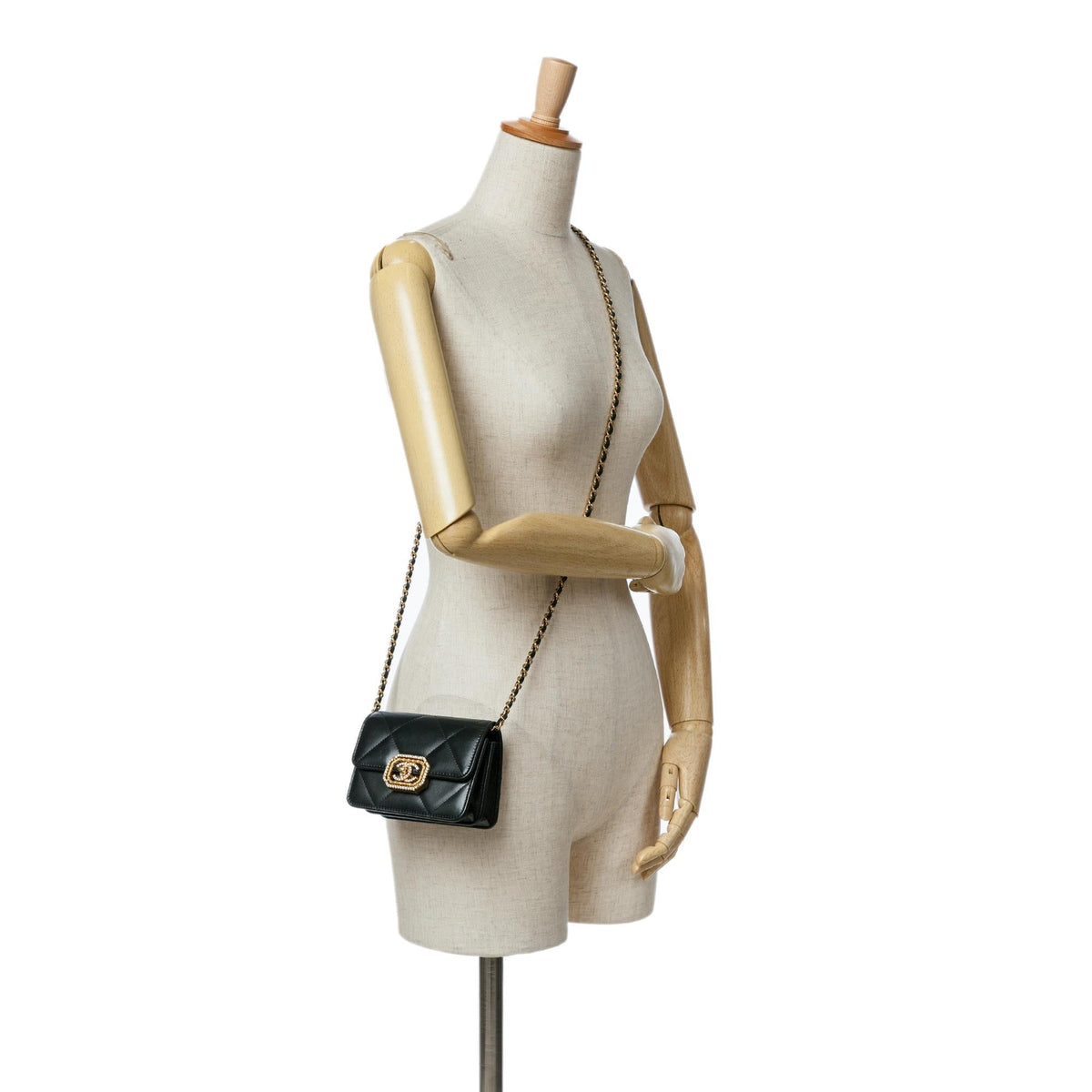 Chanel Quilted Calfskin Strass Card Holder On Chain (SHG-hGZFBb)