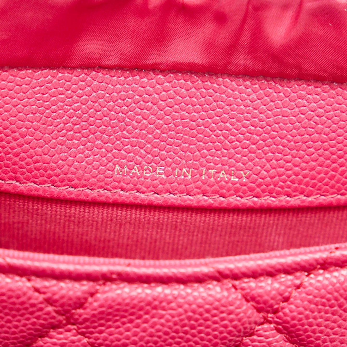 Chanel Quilted Caviar Foldable Printed Fabric Tote with Chain (SHG-p7IUF8)