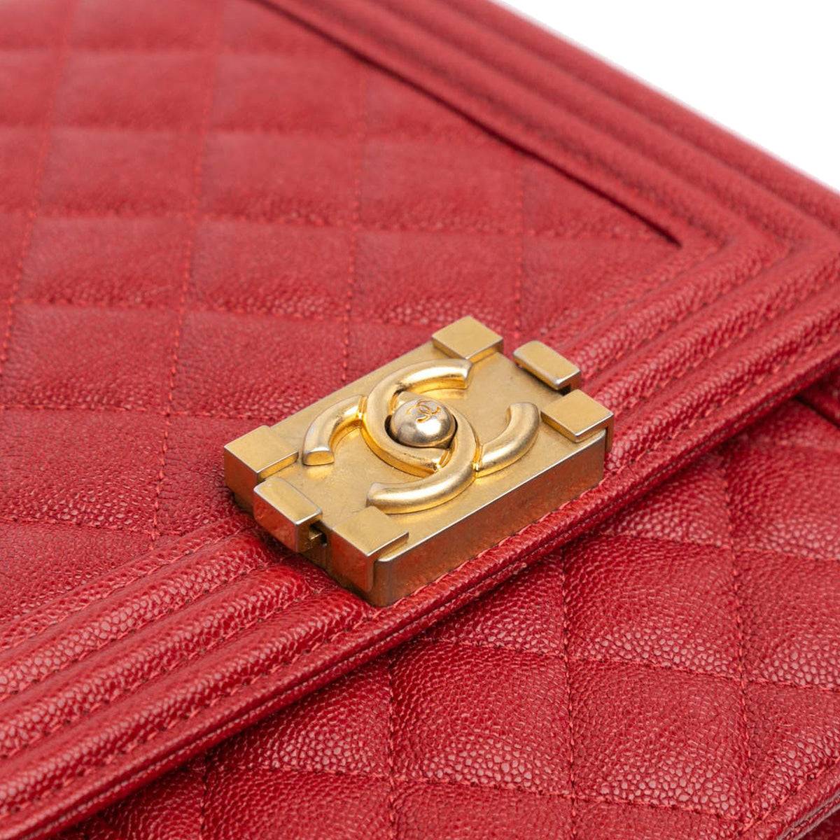 Chanel Quilted Caviar North South Boy Flap (SHG-1qCEuO)