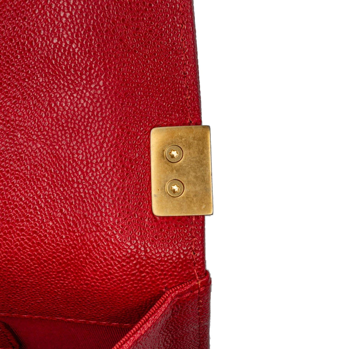 Chanel Quilted Caviar North South Boy Flap (SHG-1qCEuO)