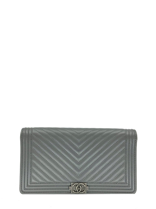 Chanel Quilted Chevron Lambskin Leather Long Boy Wallet﻿