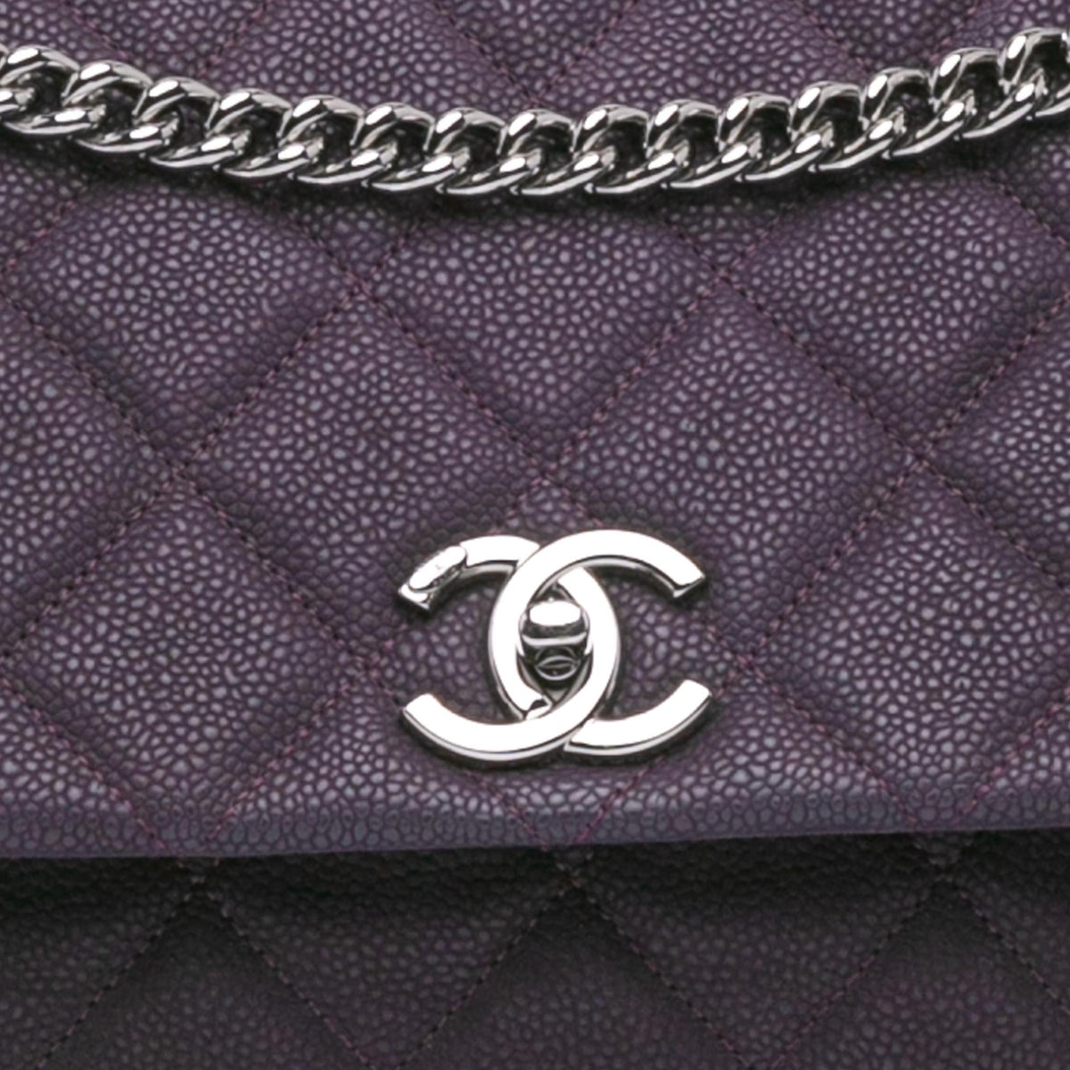 Chanel Quilted Iridescent Caviar Lady Pearly Flap (SHG-qpuSip)
