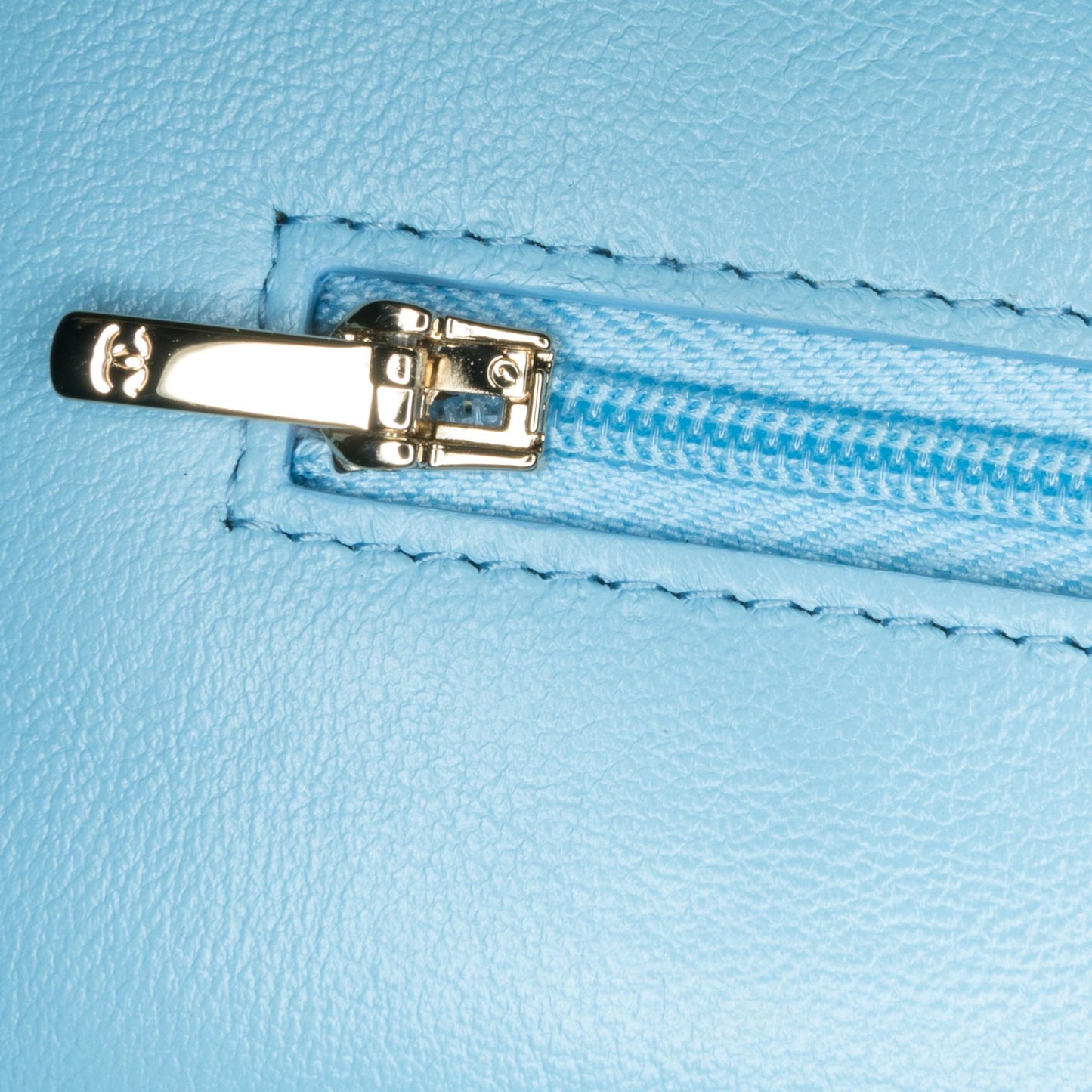 Chanel Quilted Lambskin Candy Chain Wallet on Chain (SHG-Q7WESp)