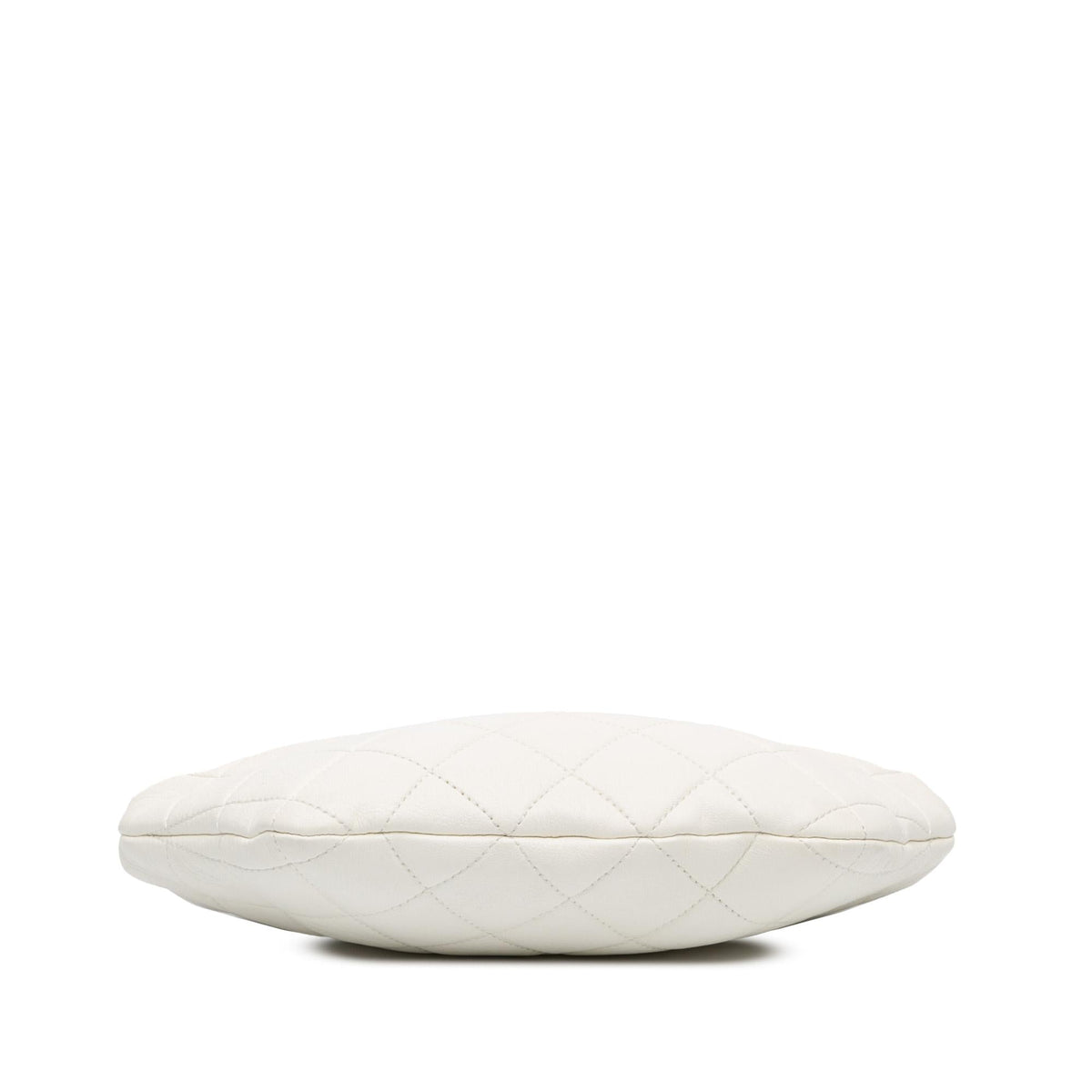 Chanel Quilted Lambskin Pearl Crown Handle Clutch Bag (SHG-vWF7ER)