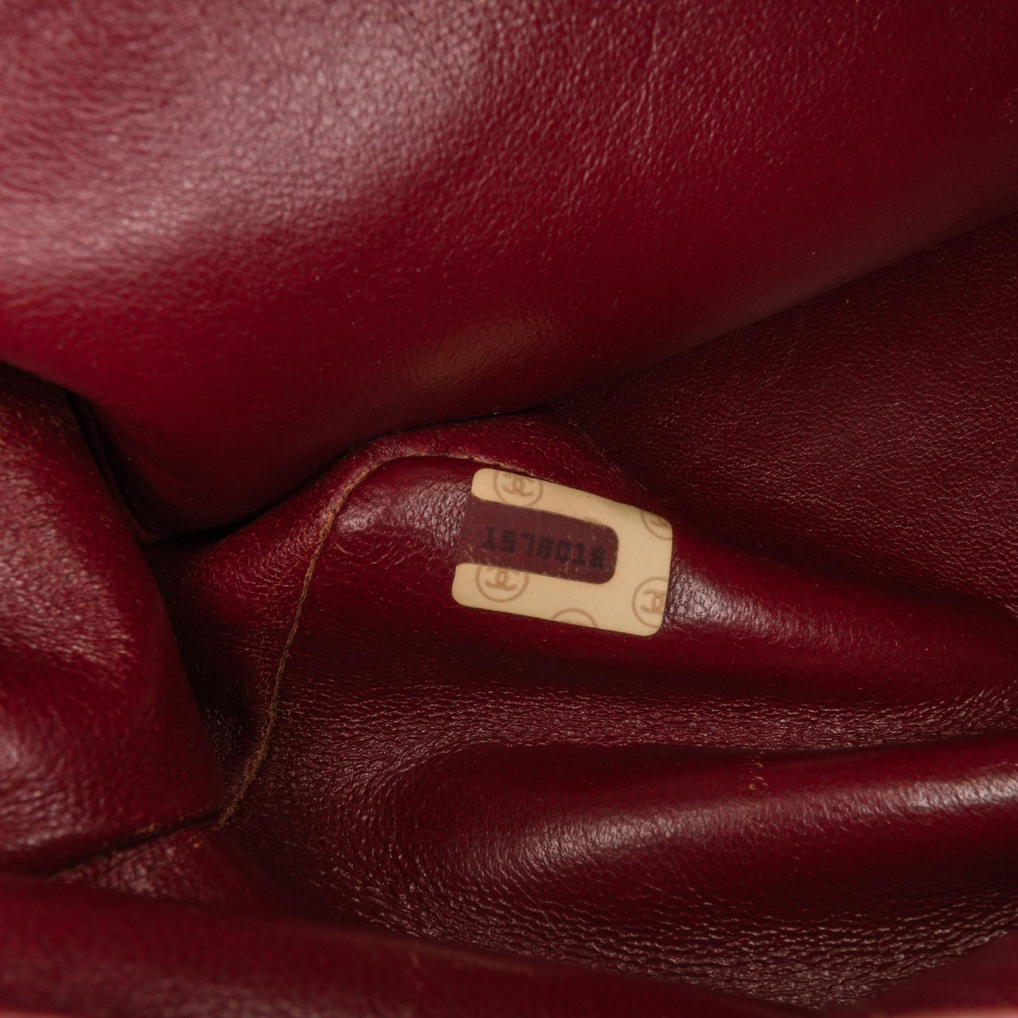 Chanel Quilted Lambskin Shoulder Bag (SHG-gMutdy)