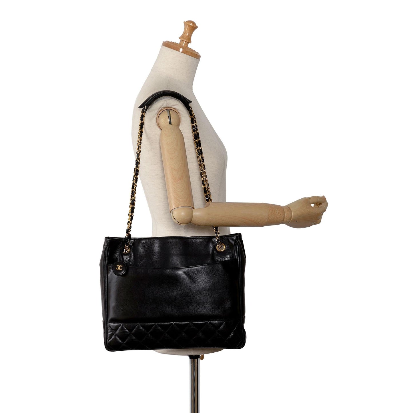 Chanel Quilted Lambskin Tote Bag (SHG-UnBCHn)