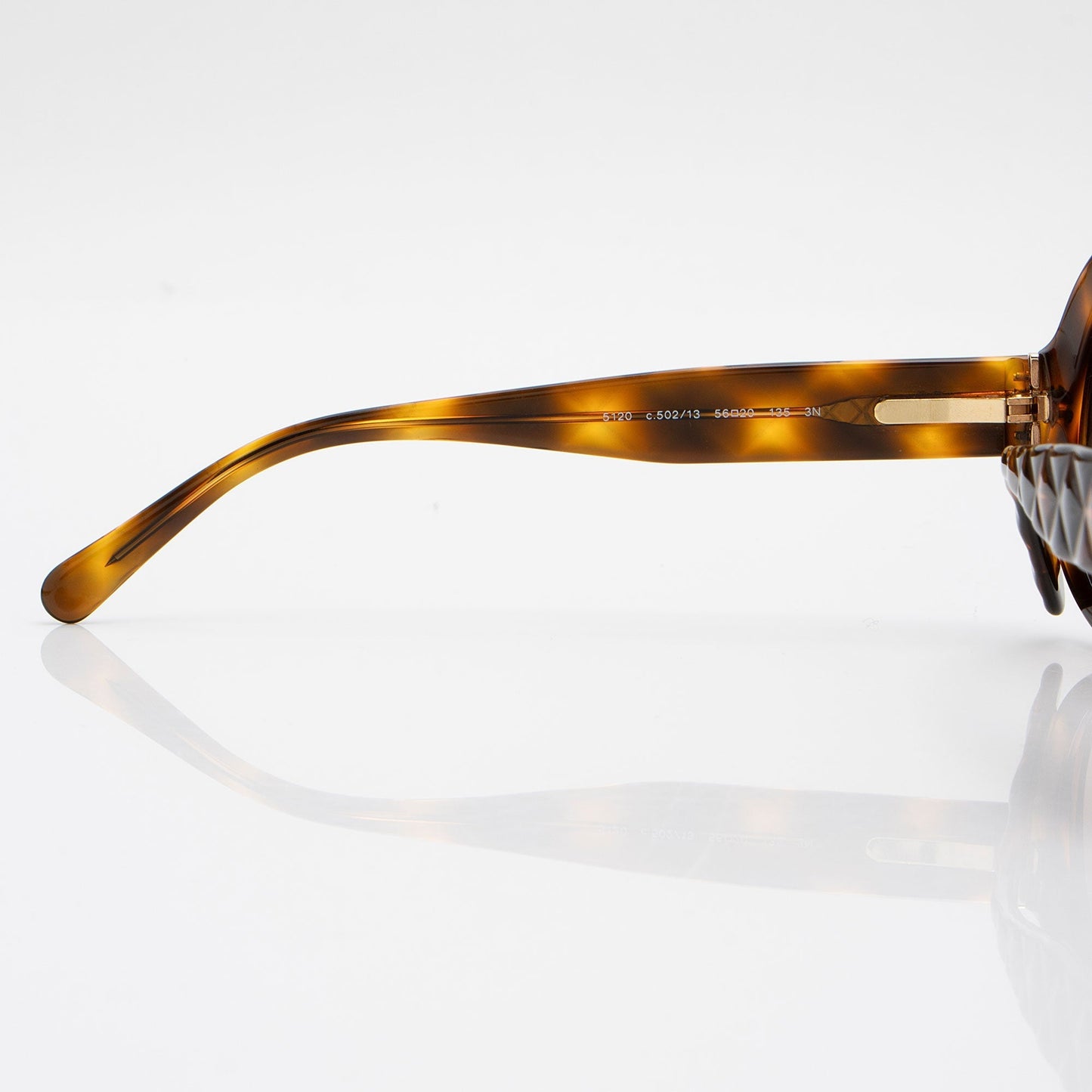 Chanel Quilted CC Round Sunglasses (SHF-ctTy2u)