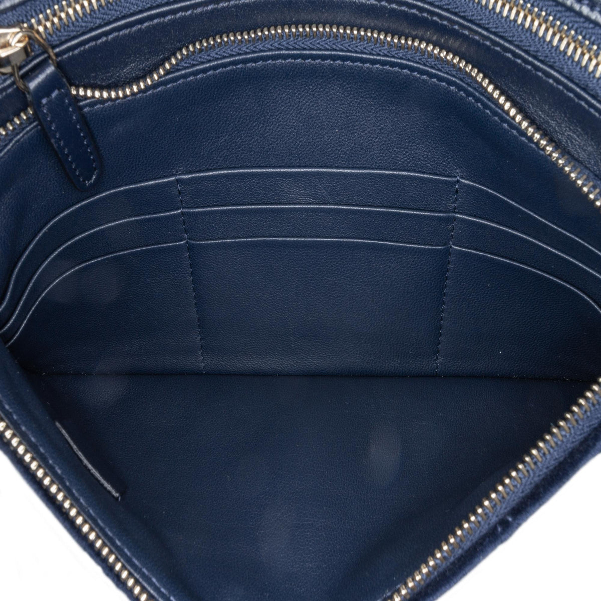 Chanel Quilted Velvet 31 Clutch (SHG-EGJxIe)