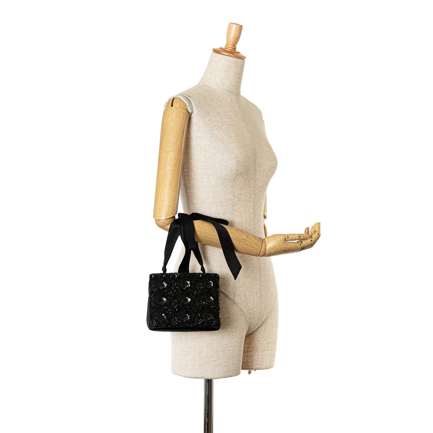 Chanel Satin Sequin Camellia Crossbody (SHG-lNLNMR)