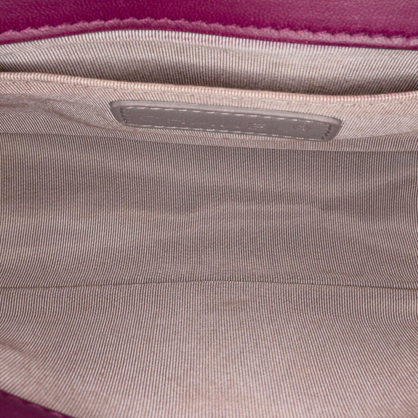 Chanel Small Boy Velvet Flap Bag (SHG-xHXqXz)